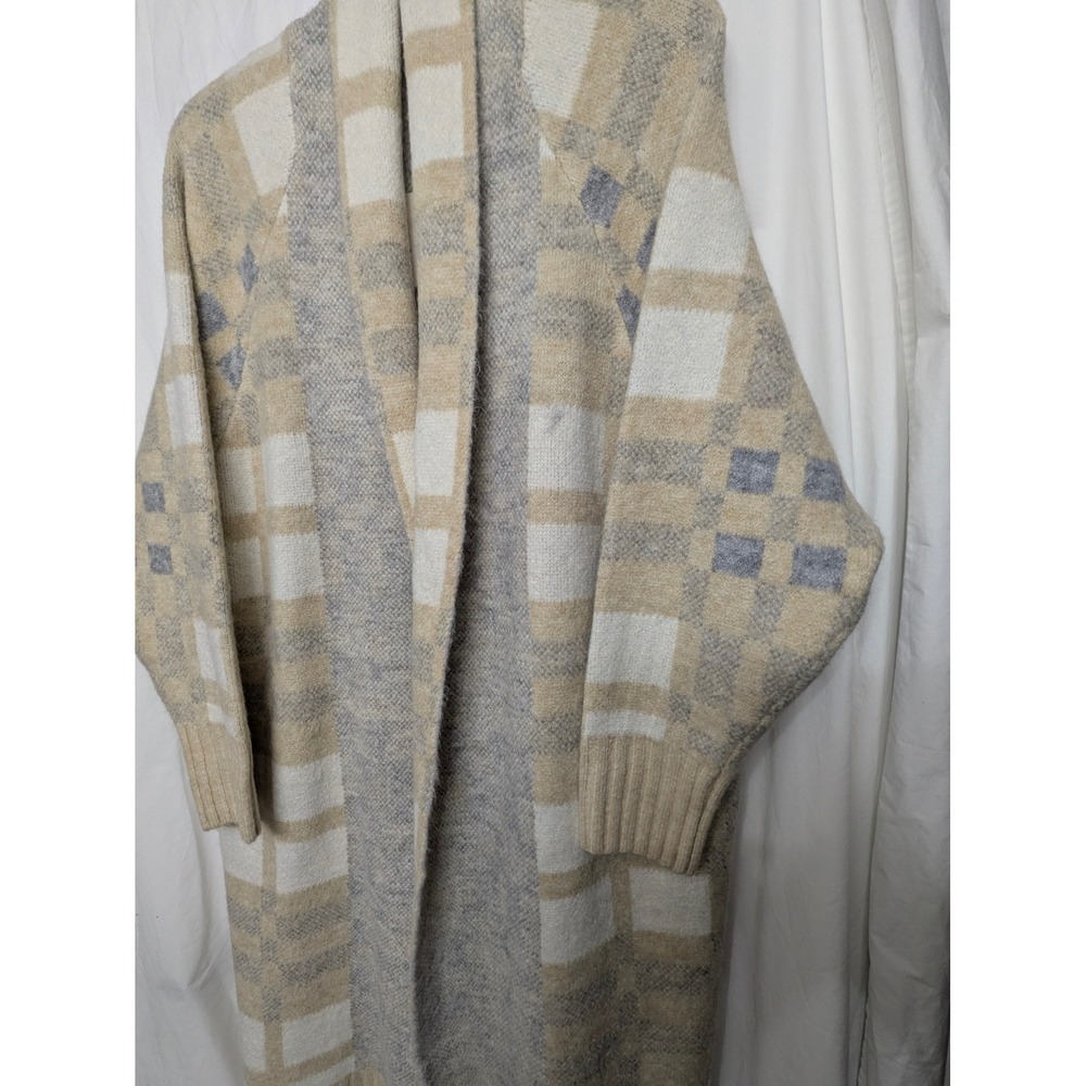 A New Day Women's XL Long Plaid Cardigan Sweater Cream Gray Open Front NWT - Picture 3 of 8
